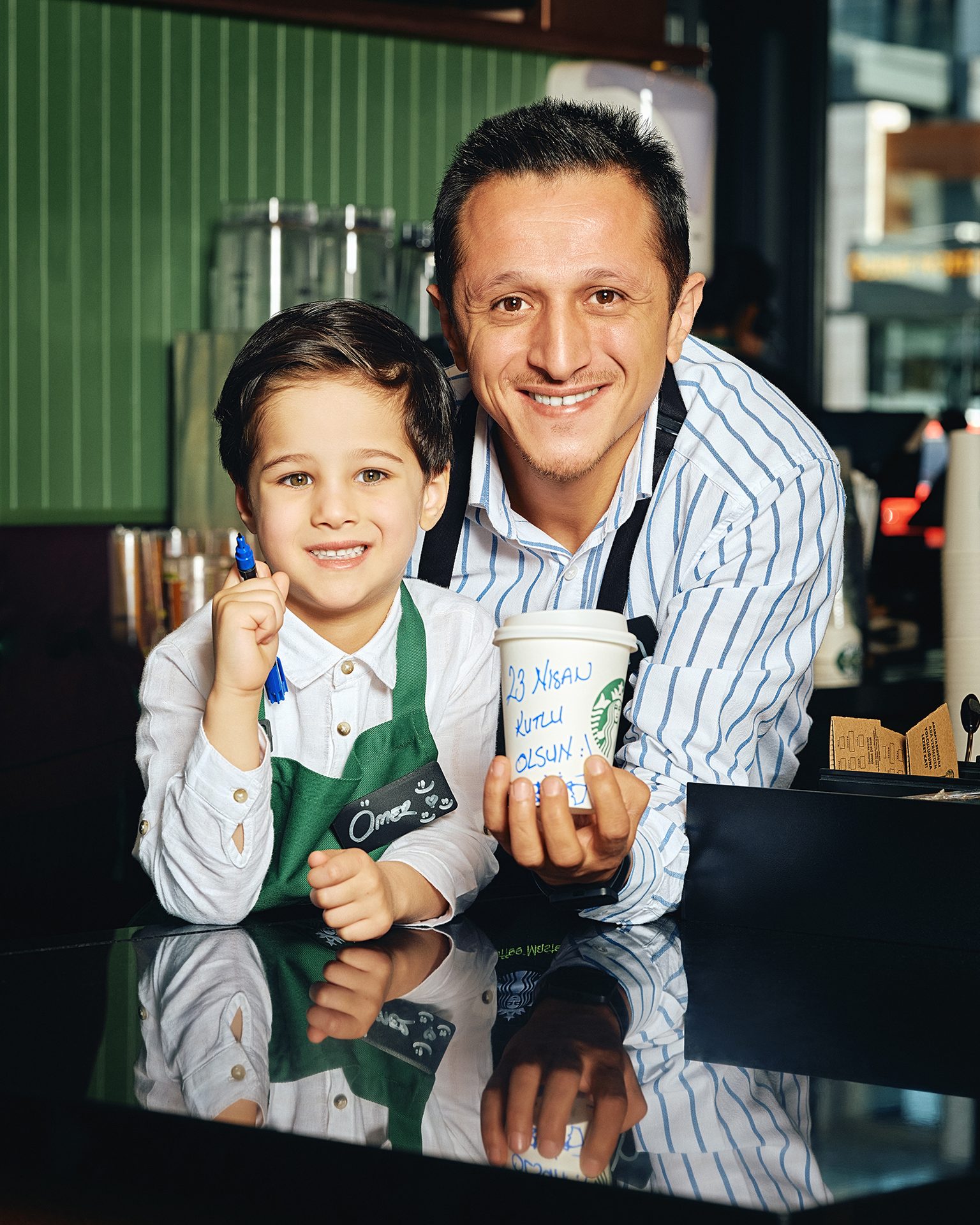 Deniz Karataş fotoğraf çalışması — starbucks 1504250253 copy