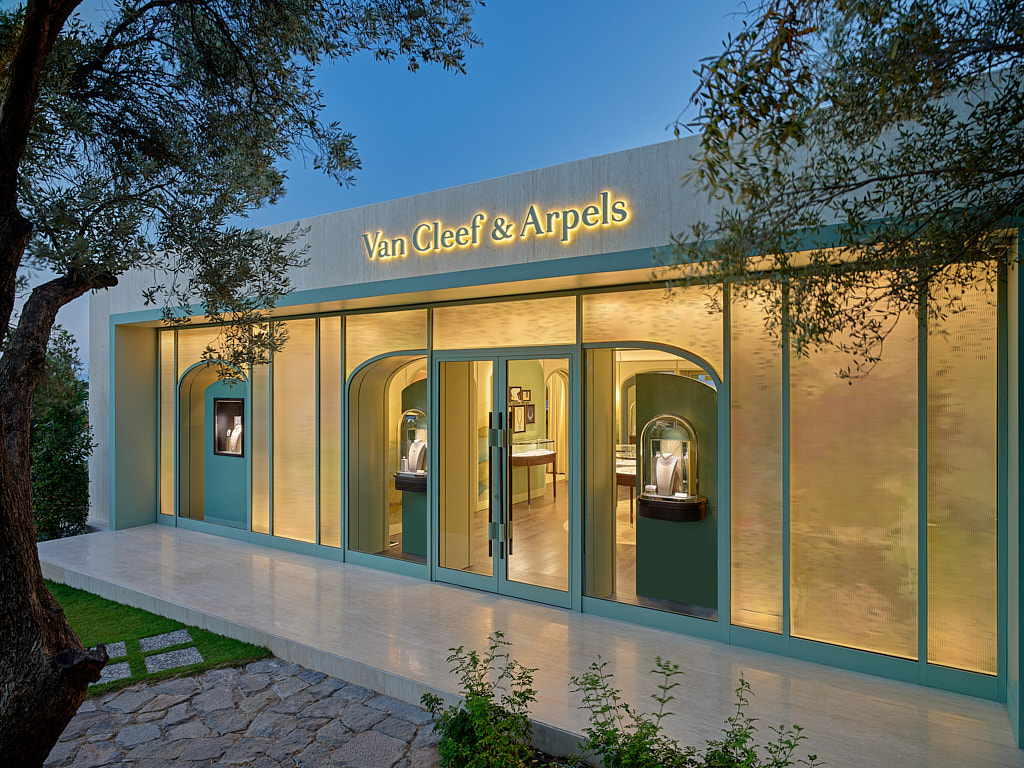 Sedat Yamak — Mimari Fotoğraf — Bodruml Mağaza Modern Architecture Photography Vancleefandarpels Dış Cephe 2.